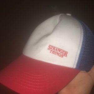 STRANGER THINGS DUSTIN HAT GREAT CONDITION RARE